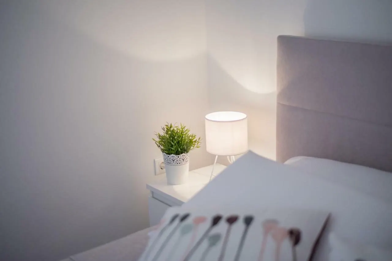 Leona Deluxe Apartments Gostinjska kuća Pula