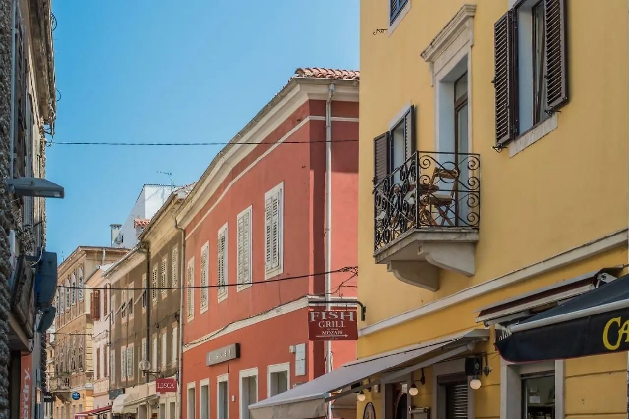 Leona Deluxe Apartments Pula